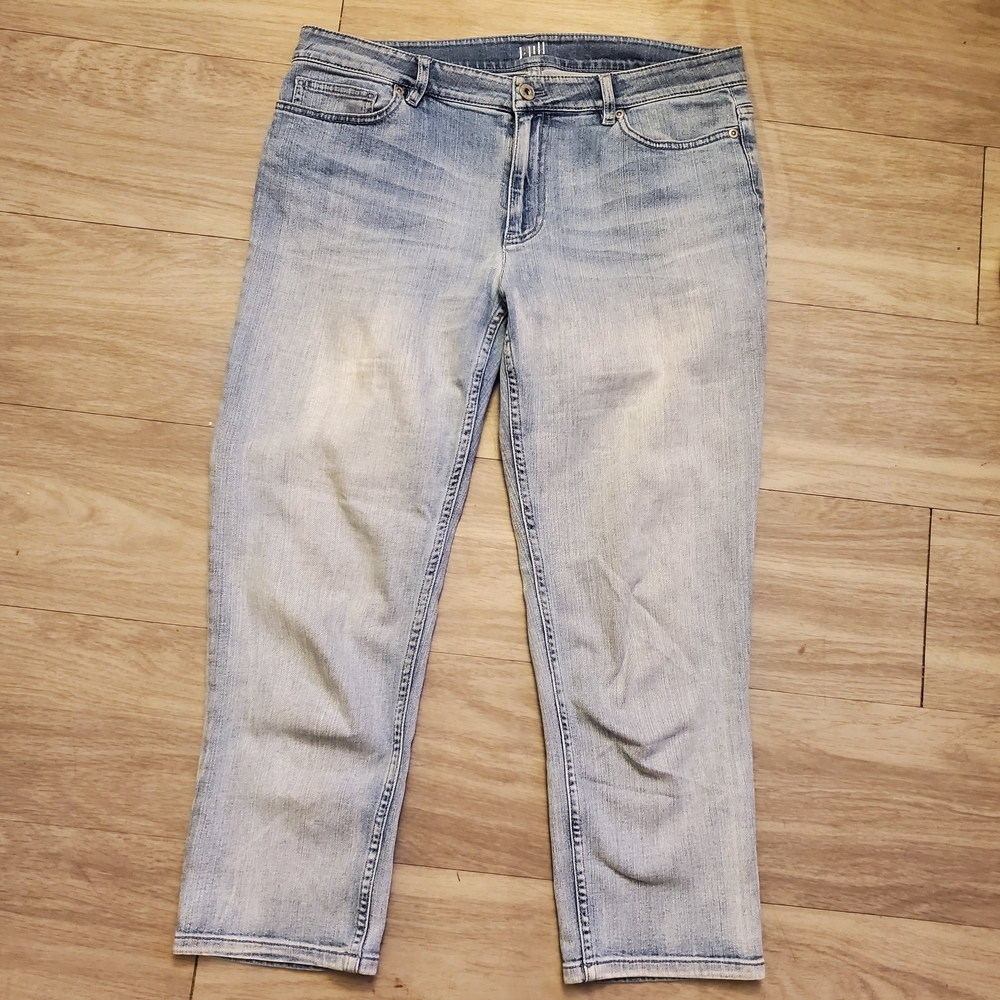 J. Jill Womens Jeans Size 6 high waisted Light wash straight leg jeans Cropped
